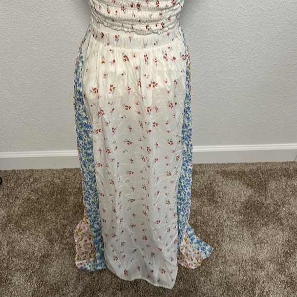 Two Piece Set - Picture 7 of 9